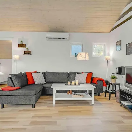 Holiday home Ayen - 1-5km From The Sea In Ne Jutland By Interhome *