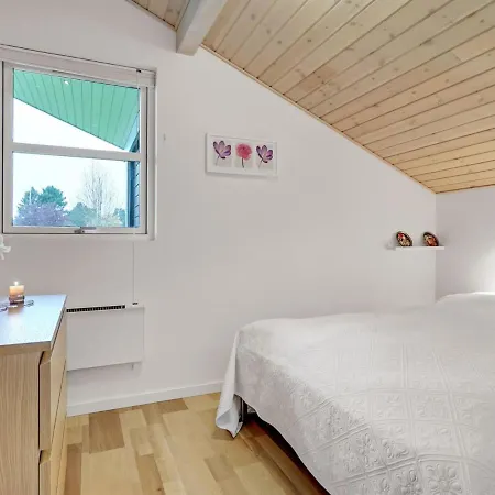 Ayen - 1-5km From The Sea In Ne Jutland By Interhome Hals