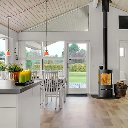 Vakantiehuis Ayen - 1-5km From The Sea By Interhome Hals