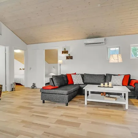 Ayen - 1-5km From The Sea By Interhome Vakantiehuis Hals
