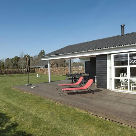 Ayen - 1-5km From The Sea By Interhome Hals